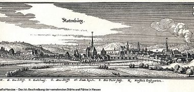 Eine Zeichnung vom Rotenburg an der Fulda längst vergangener Zeiten mit der Stiftskirche und einigen wenigen Häusern auf der linken und der Altstadt mit Jakobikirche auf der rechten Seite.