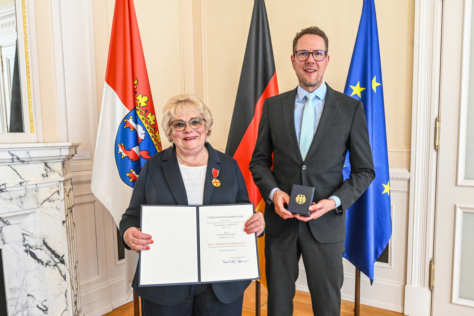 Irmtraud Fleischhut und Kulturstaatssekretär Christoph Degen 